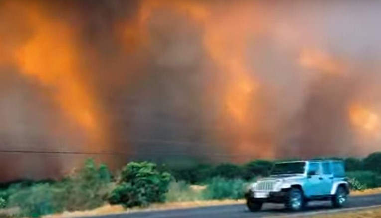 VIDEO Ogroman požar na Havajima. Evakuirani turisti i stanovnici